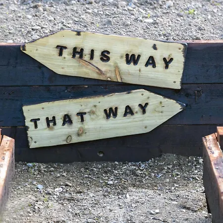 Hidden Acres- Luxury Glamping Pod Sage Holiday home *