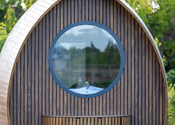 Hidden Acres- Luxury Glamping Pod Sage * Малахайд