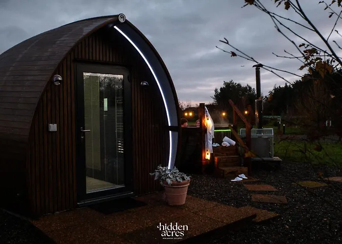 Hidden Acres- Luxury Glamping Pod Sage